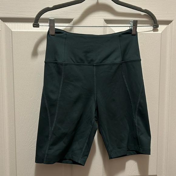 Girlfriend Collective Compressive High Rise Bike Shorts - Picture 1 of 4